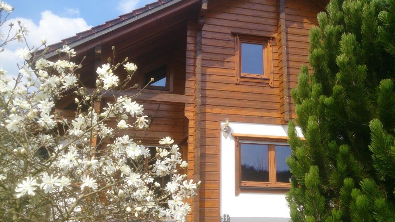 Steewer Landhaus Gemuetliche Ferienwohnung Bis 6 Pers In Ruhiger Ortsrandlage Stebach Extérieur photo