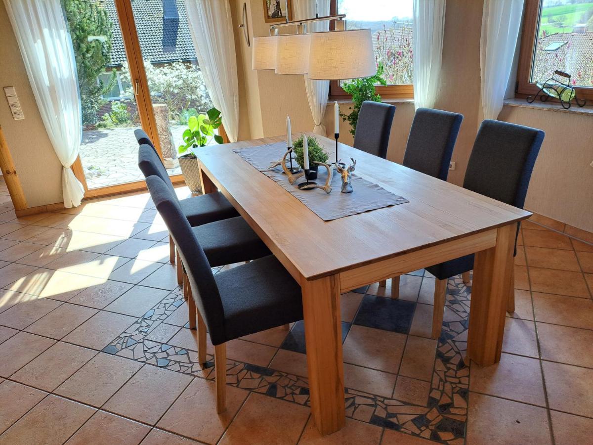 Steewer Landhaus Gemuetliche Ferienwohnung Bis 6 Pers In Ruhiger Ortsrandlage Stebach Extérieur photo