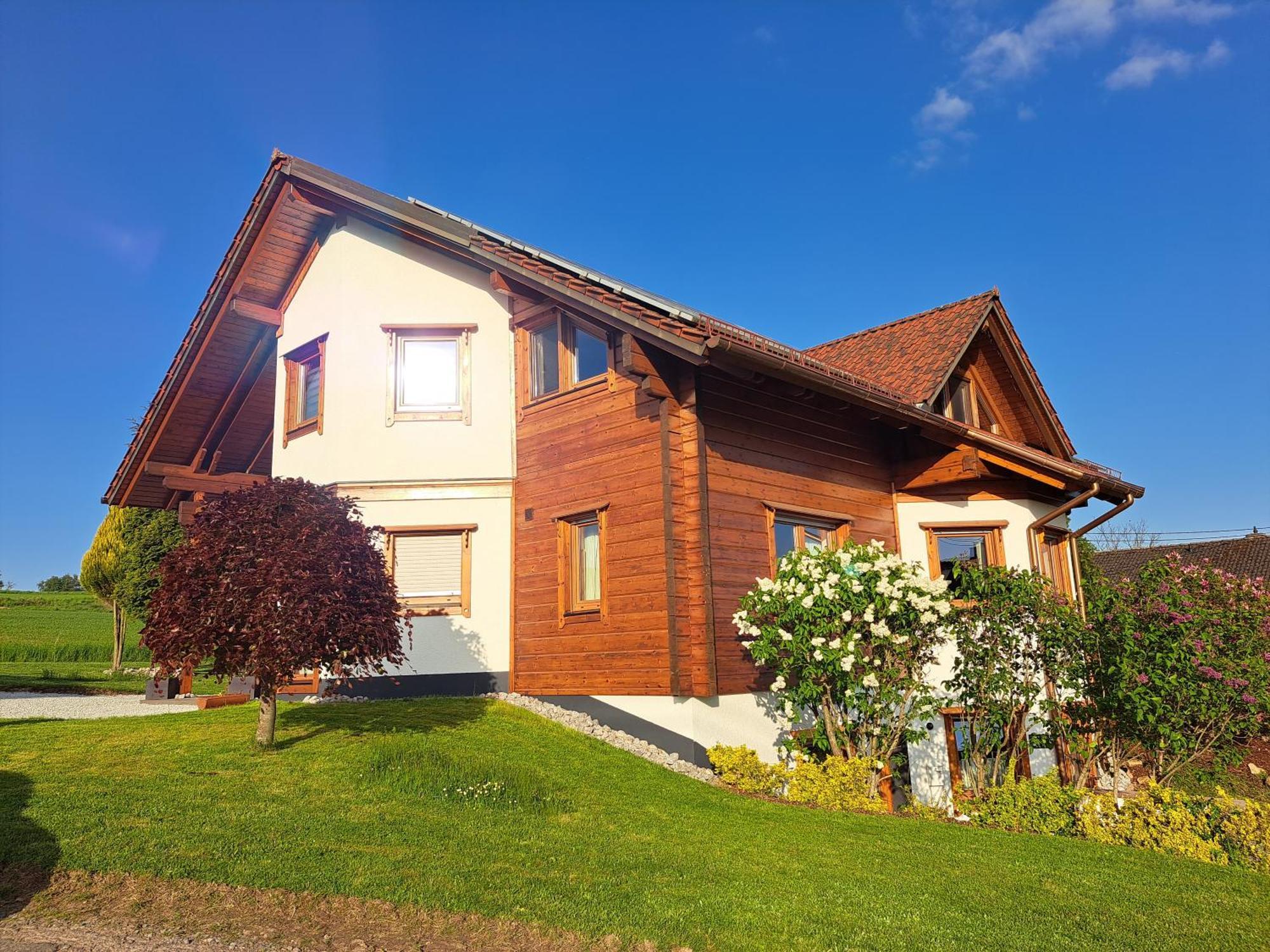 Steewer Landhaus Gemuetliche Ferienwohnung Bis 6 Pers In Ruhiger Ortsrandlage Stebach Extérieur photo